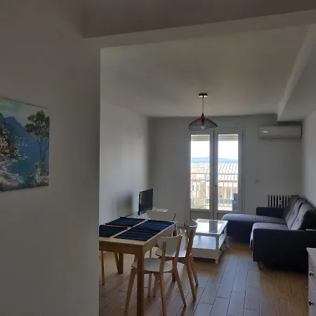 3 Pieces Pres Des Plages De Avec Parking 주앙레핑